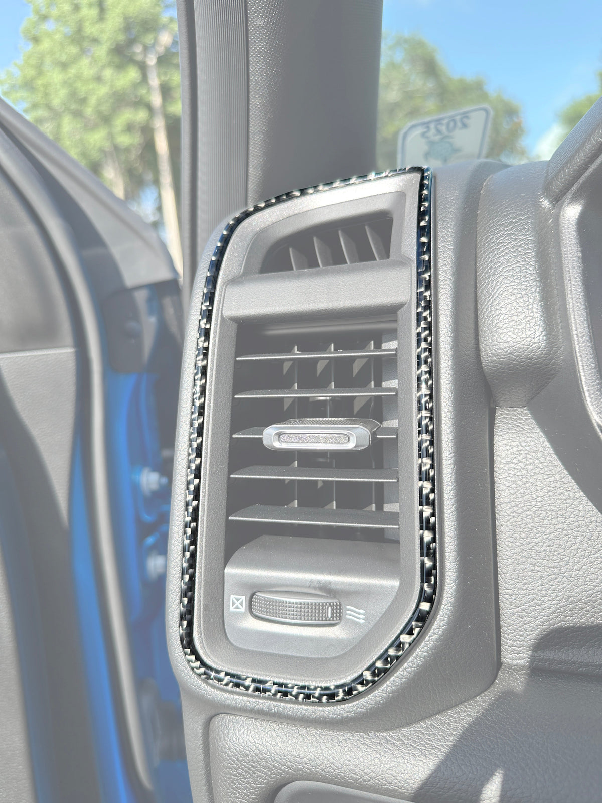 A.C. Vent Accent Trim Fits 2025-2027 Ram 1500/2500/3500