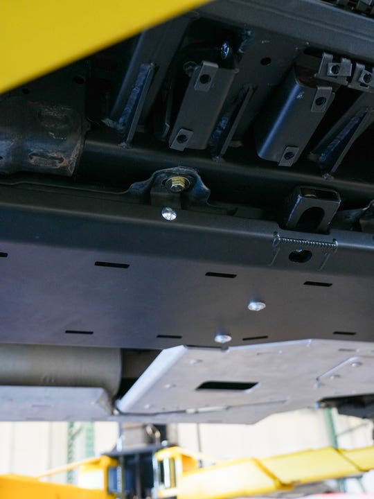 Fuel Tank Skid Plate | 20+ JT - 3/16" Steel - Black Powdercoat