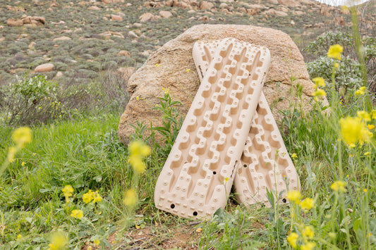 DV8 Xtract Traction Boards Pair Tan