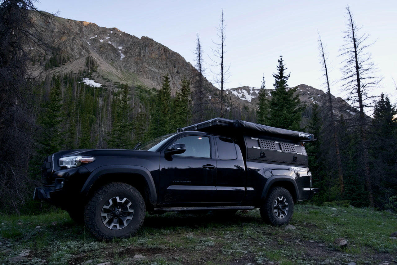 Free Standing 270-Degree Awning