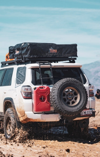 UltraSwing® Short-Fit Spare Tire Hitch Mount | RiGd Supply