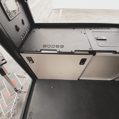 Alu-Cab Canopy Camper V2 - Jeep Gladiator 2019-Present JT - Rear Power Management Module - 5' Bed