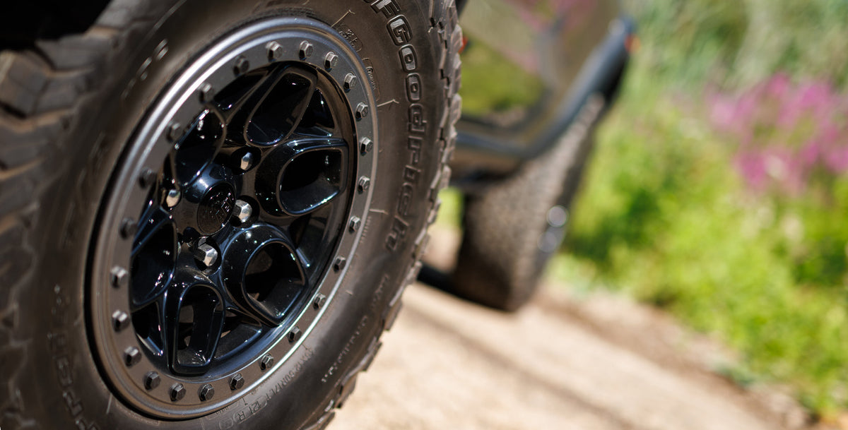 AEV Crestone DualSport Wheel for 2023+ Colorado/Canyon and 2019+ Silverado/Sierra 1500 - Gloss Black
