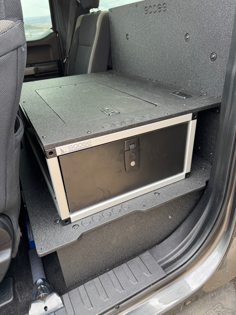 Ford - F250-F550 - 2017-Present - 4th-5th Gen - Super Cab - without the center mounted B&O Subwoofer - Explore Series - Single Drawer Module - With Fitted Top Plate