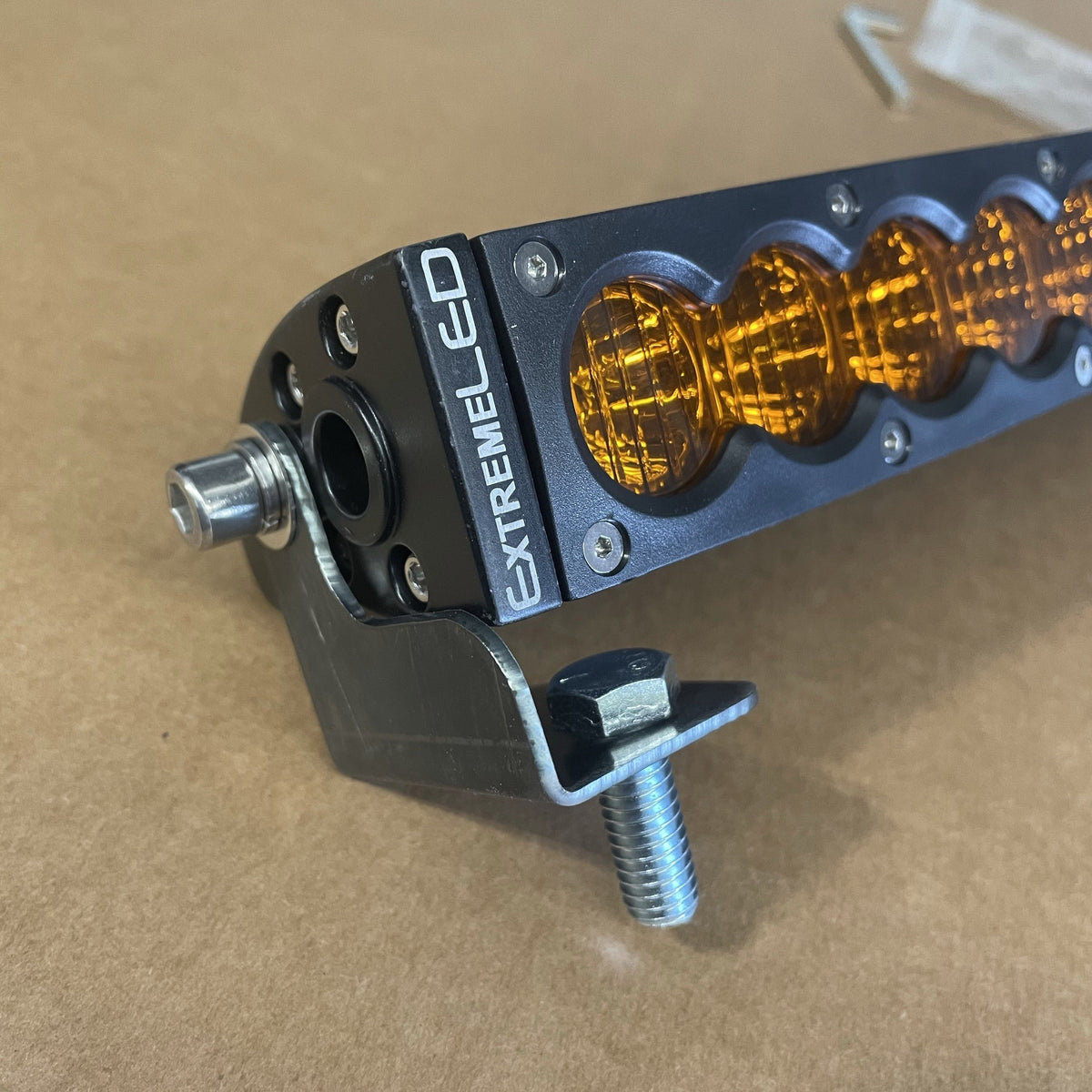 Extreme LED X6S 30" Light Bar Brackets | Hammer Black Powder Coat