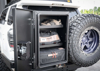 Universal Overland Storage Box (19x28x15)
