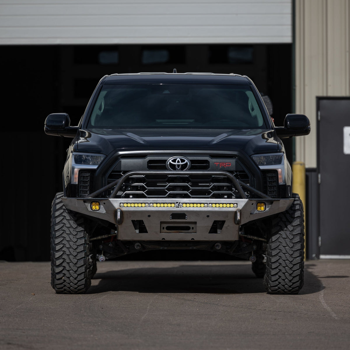 Tundra Overland Series Front Bumper / 3rd Gen / 2022+ | Low-Height Bull Bar | Raw - Unfinished