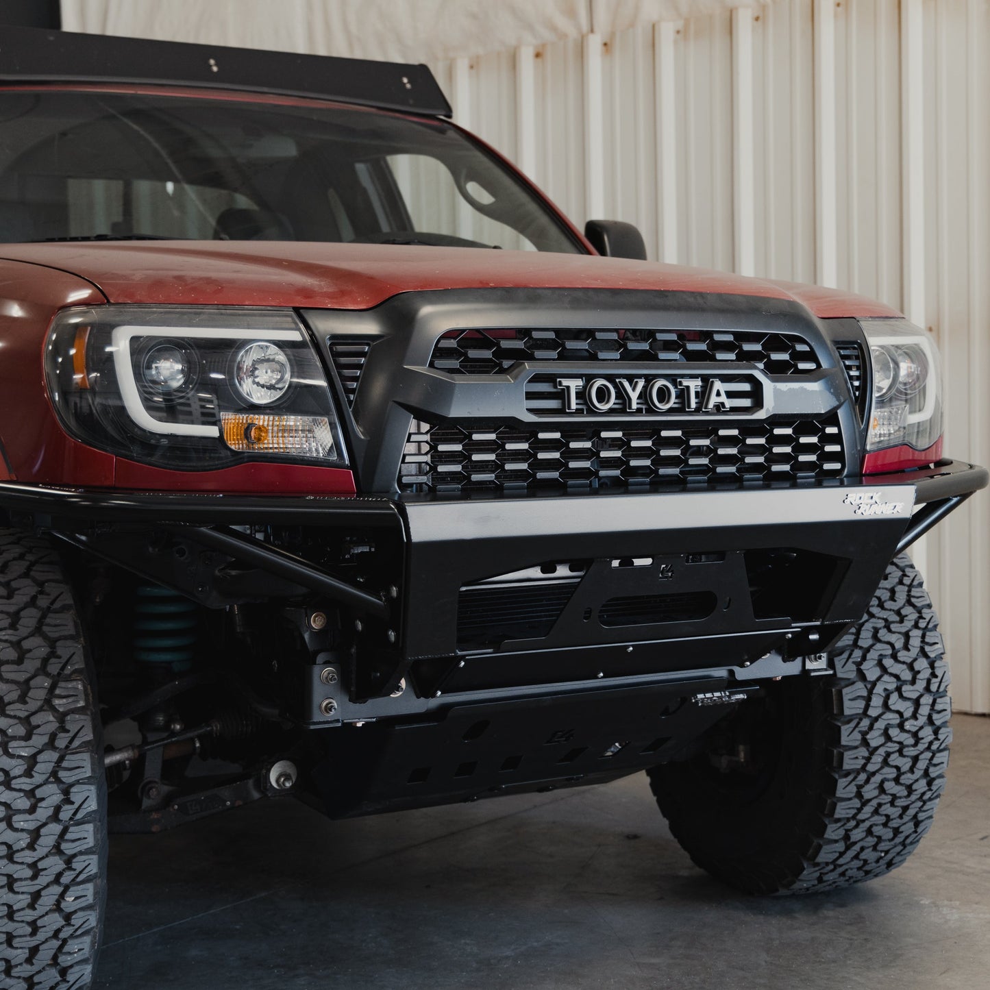 Tacoma Rock Runner Front Bumper / 2nd Gen / 2005-2015