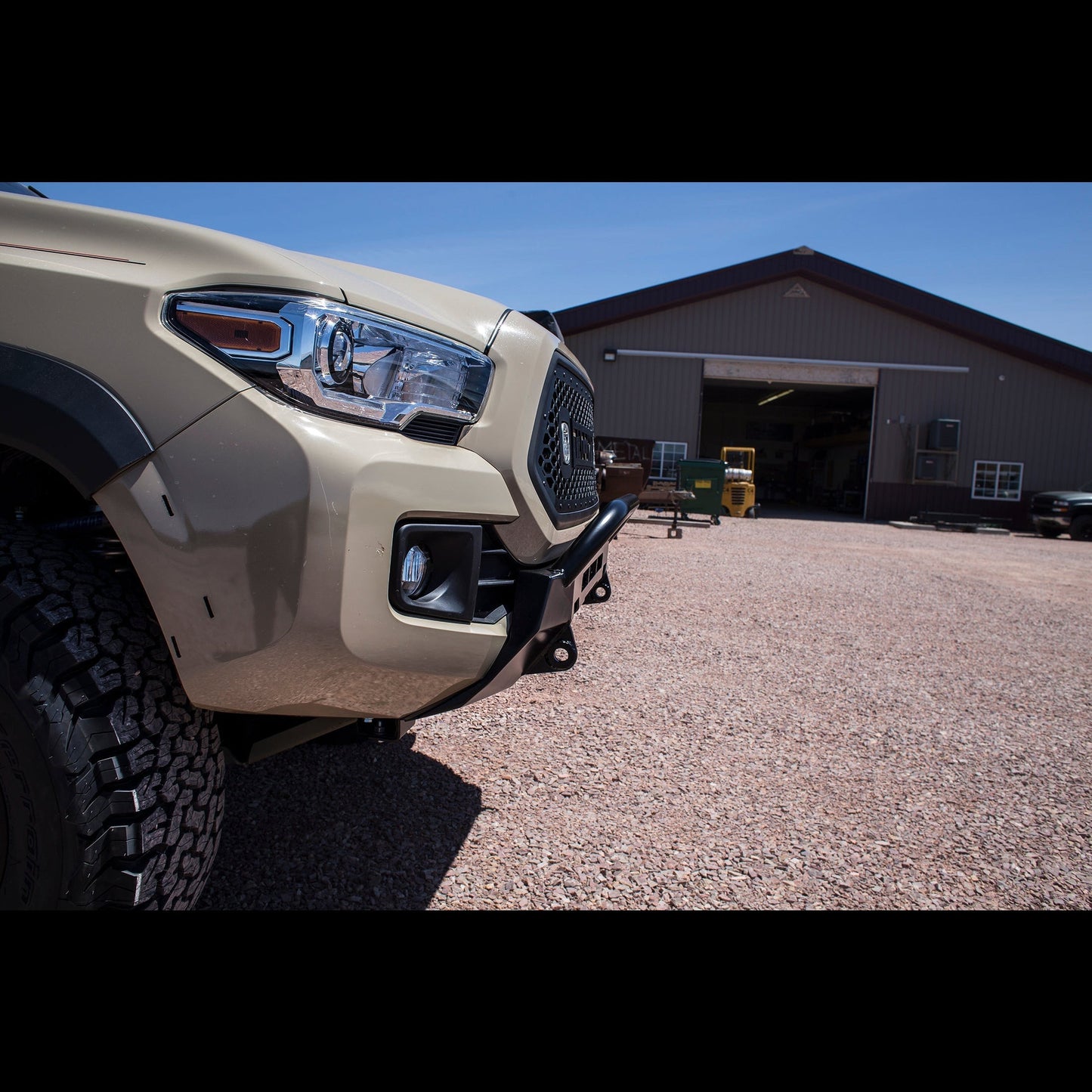 Tacoma Front Lo-Pro Winch Bumper / 3rd Gen / 2016+