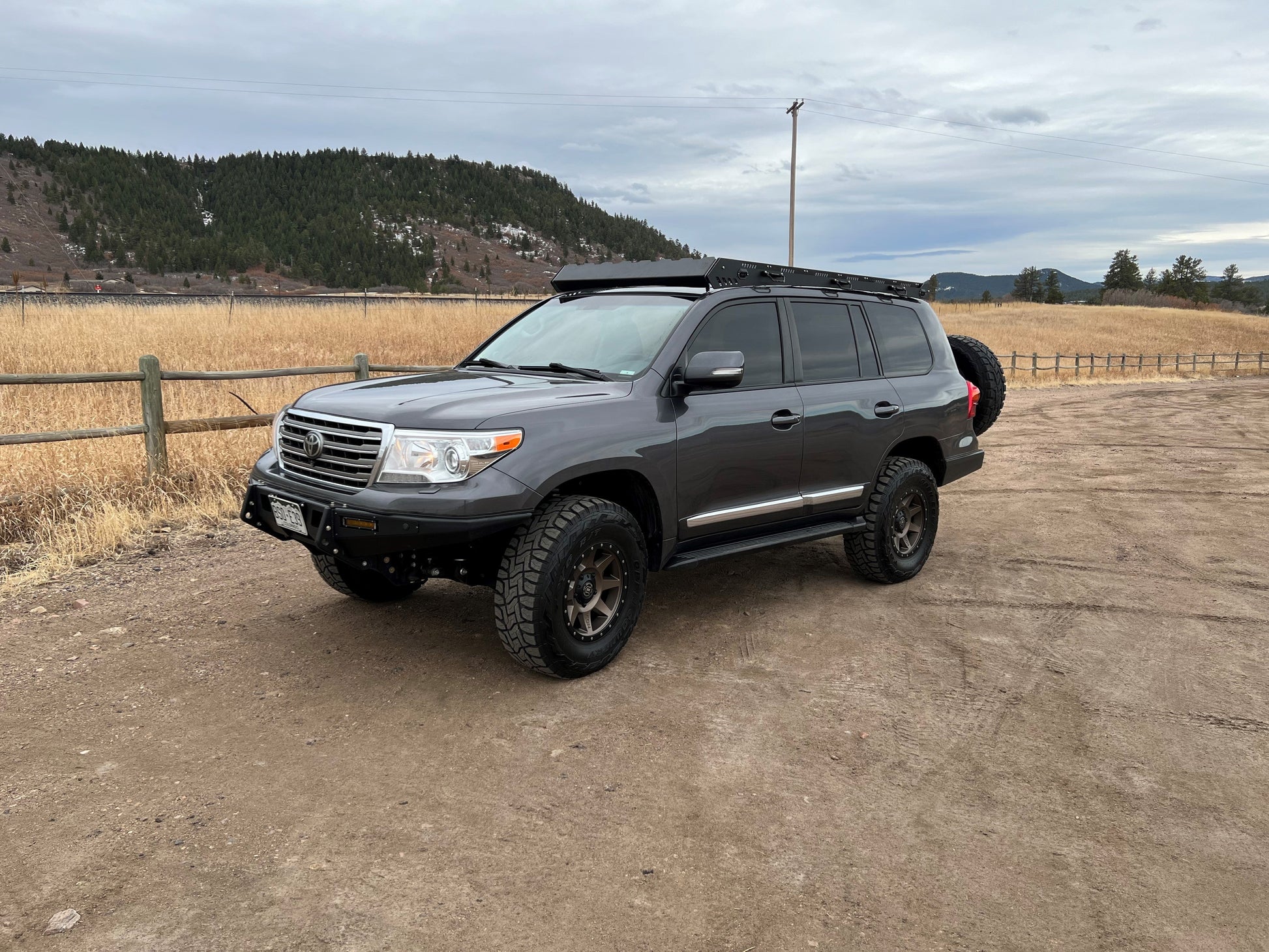 upTOP Overland | Alpha Toyota Land Cruiser 200 7th Generation Roof Rack (2007-2021)-Overland Roof Rack-upTOP Overland-upTOP Overland